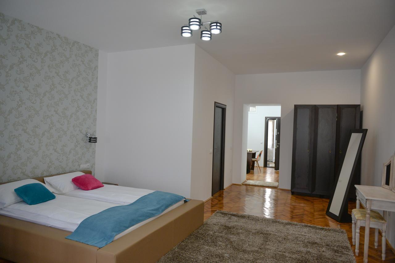 Central Studios Sibiu Esterno foto